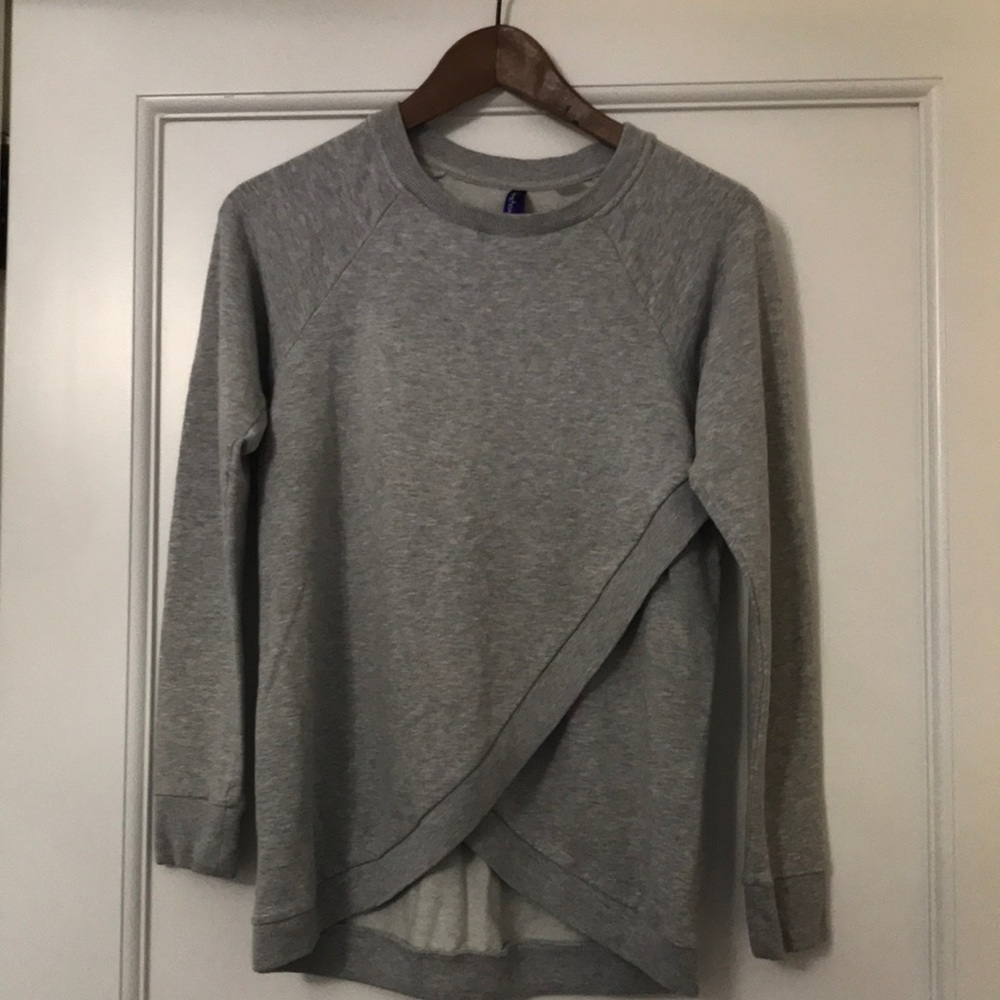 Seraphine nursing maternity sweatshirt size XS